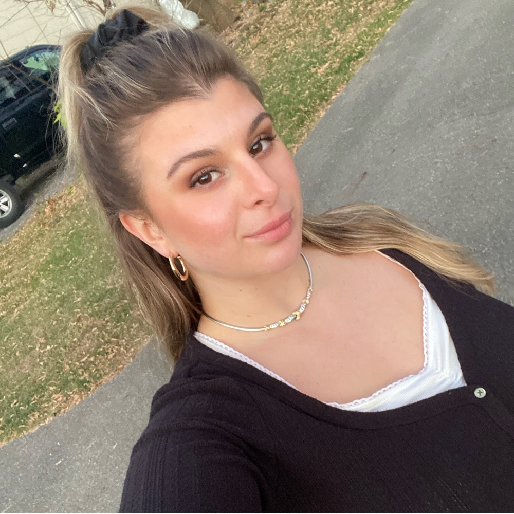 Meet your Posher, Jessica lynne